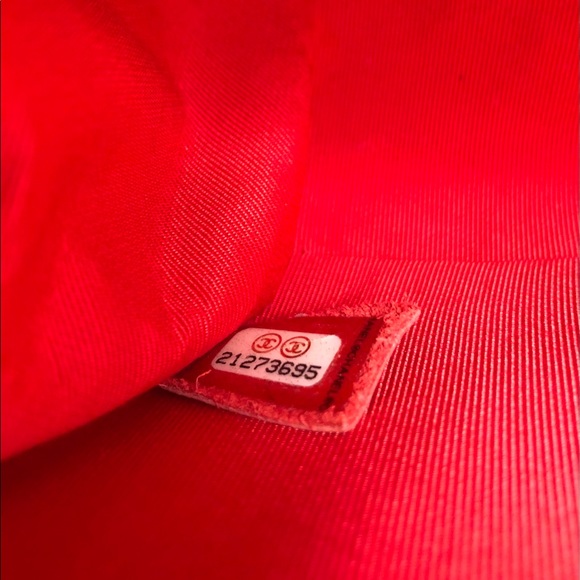 SOLD-Chanel boy bag old medium - Picture 6 of 14